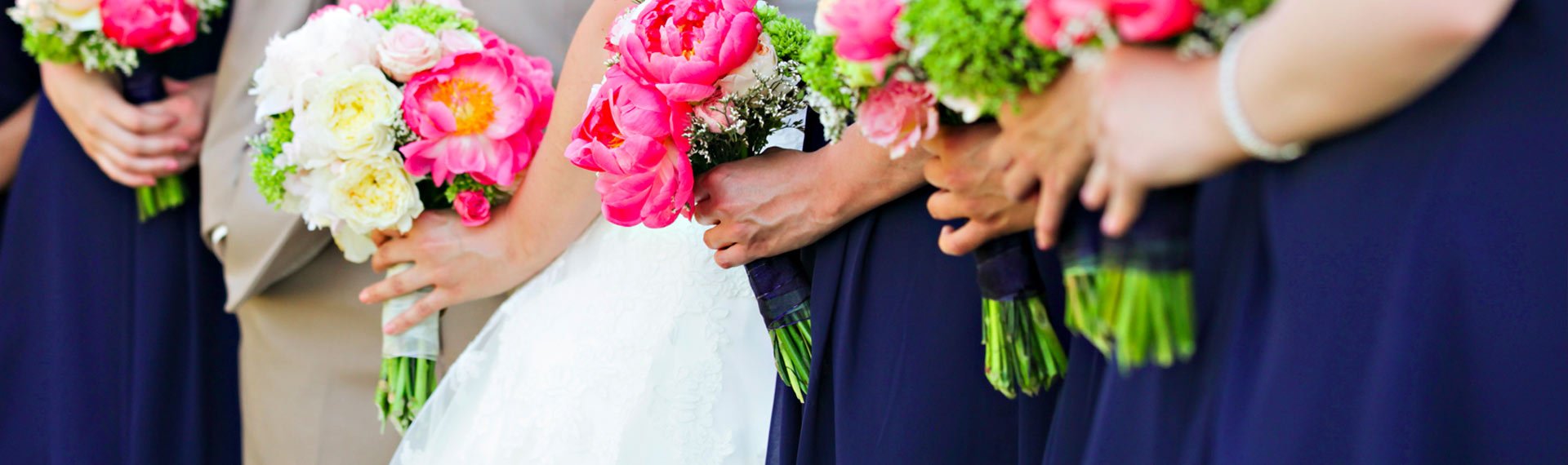 Odwiedzających Białystok, Hotel Podlasie serdecznie zaprasza w swoje gościnne progi. Obierz kierunek na wschód Polski, tutaj czeka atrakcyjne i rozwijające się miasto Białystok. Hotele stolicy Podlasia to kwintesencja profesjonalizmu i gościnności, a nasz hotel cieszy się wśród nich najlepszą opinią.